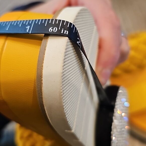 Wedge braided sandal yellow 8.5 NWOT Mia - Picture 8 of 9